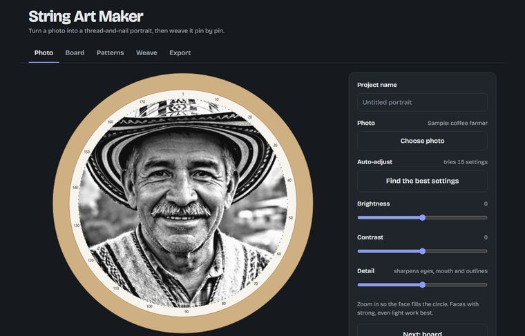 String Art Maker con la foto de muestra sobre el tablero de 180 pines
